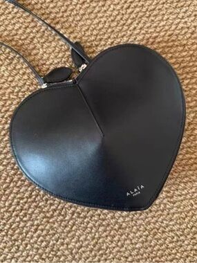 Alaïa Black Heart-Shaped Leather Top Handle Bag